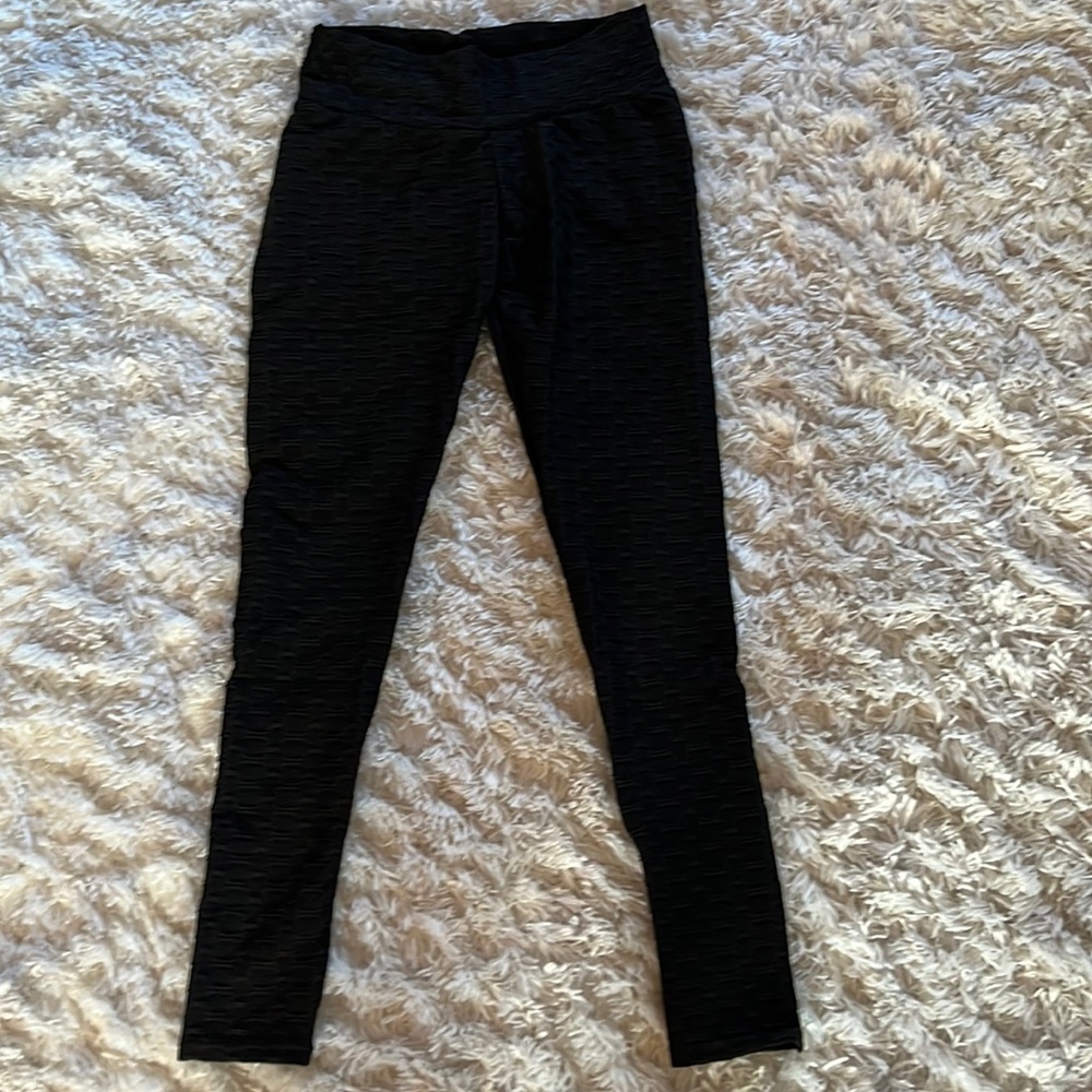 NWOT “Tik Tok” leggings